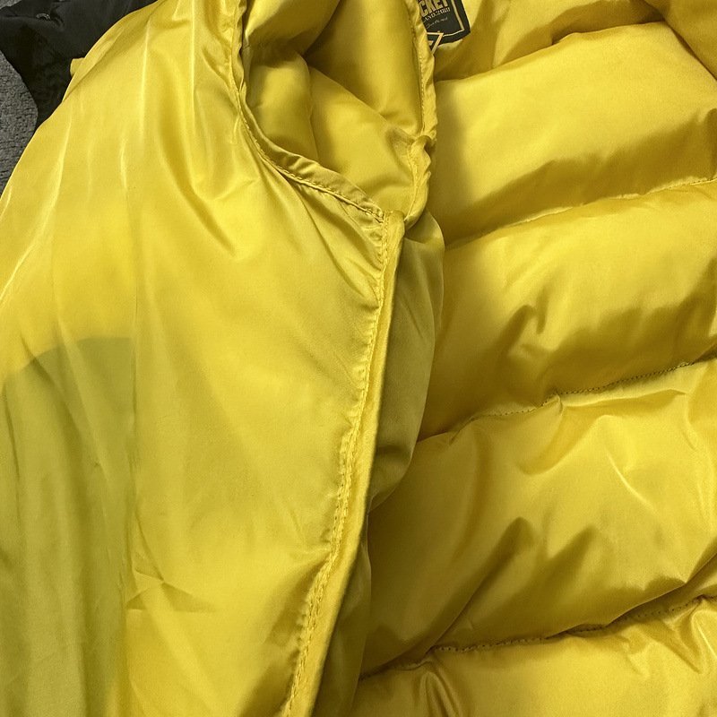 Geacă Corteiz - imagine 4